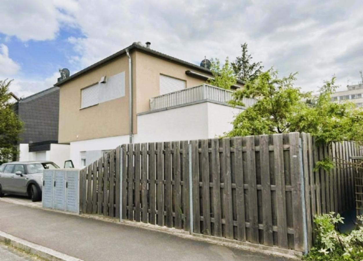 Sylvis Home Zentral Gelegenes Ferienhaus In Ruhiger Lage เฟือร์ท ภายนอก รูปภาพ