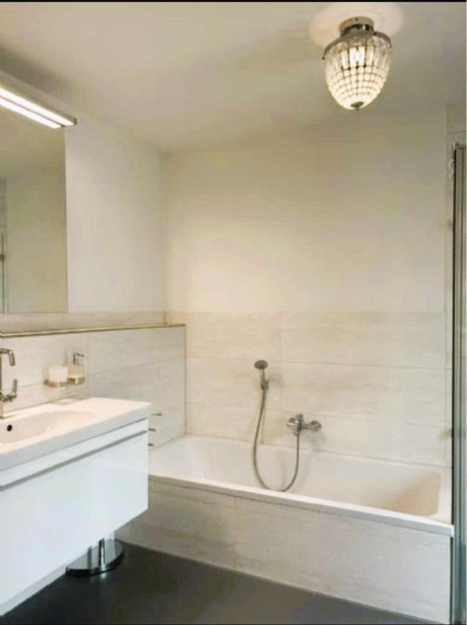Sylvis Home Zentral Gelegenes Ferienhaus In Ruhiger Lage เฟือร์ท ภายนอก รูปภาพ