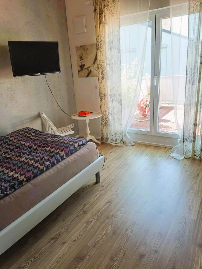 Sylvis Home Zentral Gelegenes Ferienhaus In Ruhiger Lage เฟือร์ท ภายนอก รูปภาพ